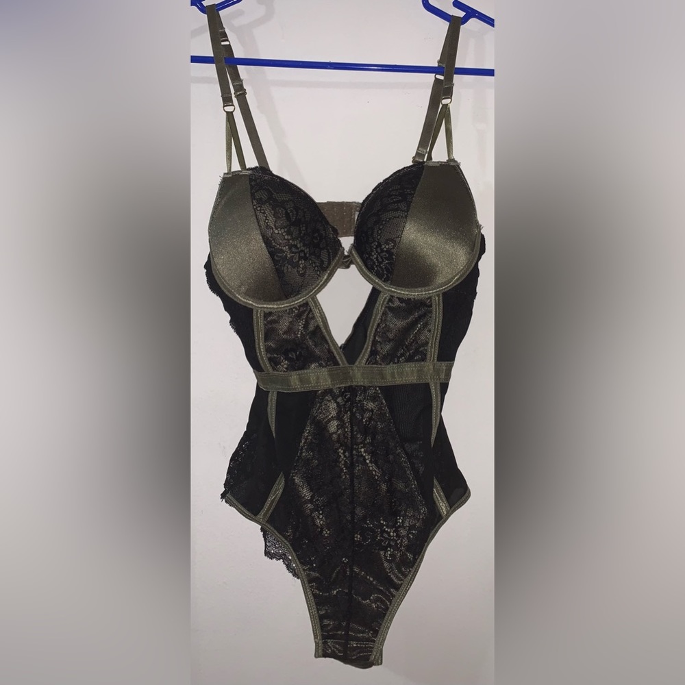 Green/black lingerie size M